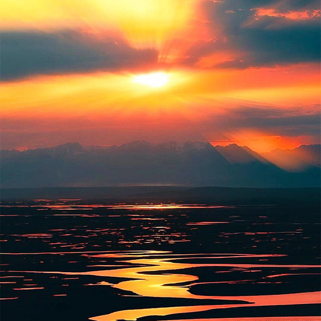 8 Days Urumqi Private Tour ；Sailimu Lake - Yining - Nalati National Forest Park - Horgos - Kuitun - Urumqi