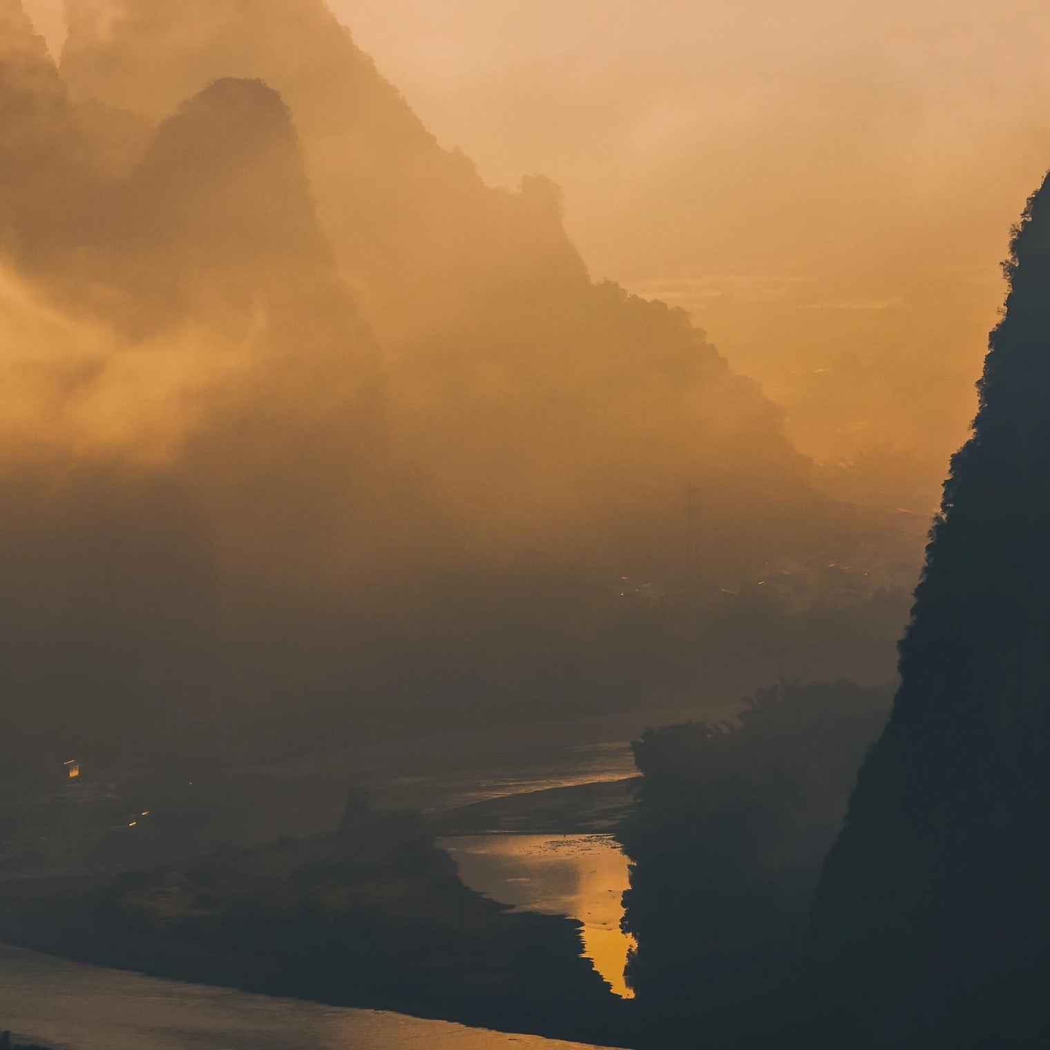 6 Days Tour Guilin - Longsheng - Sanjiang Nationalities Village - Yangshuo