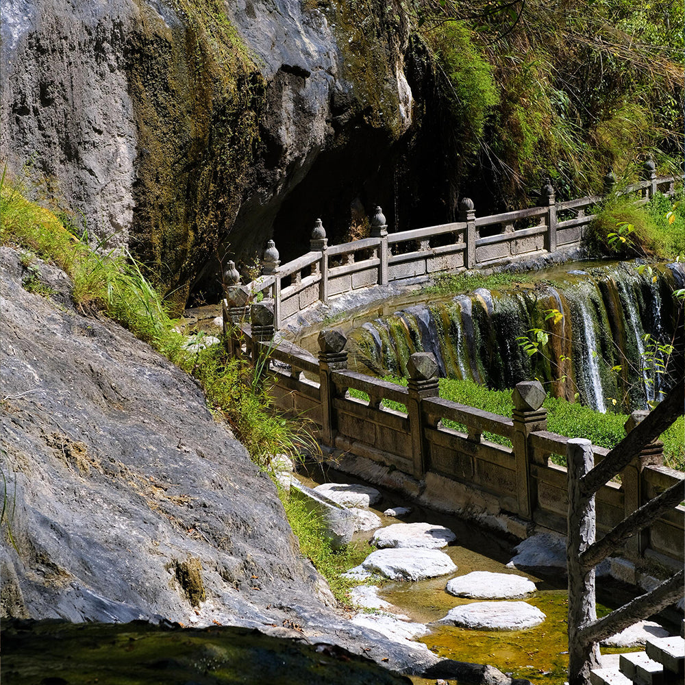 Kunming Mangshi Tengchong 8 Days 7 Nights Tour